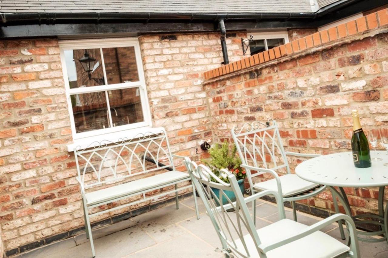 Spencer House & 107 & 109 Nunnery Lane Villa ยอร์ค ภายนอก รูปภาพ